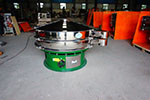1500型三次元振動篩，產(chǎn)量可達(dá)1100kg/h。